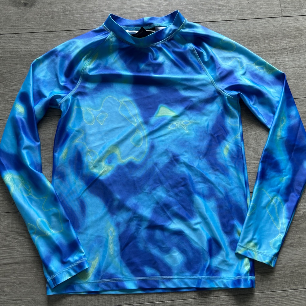 H&M Blue Swirl Rash Guard Swim Top long sleeve(Size 12/14 – Youth)
